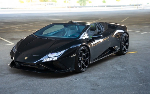 Black Lamborghini Evo Spyder, 2023